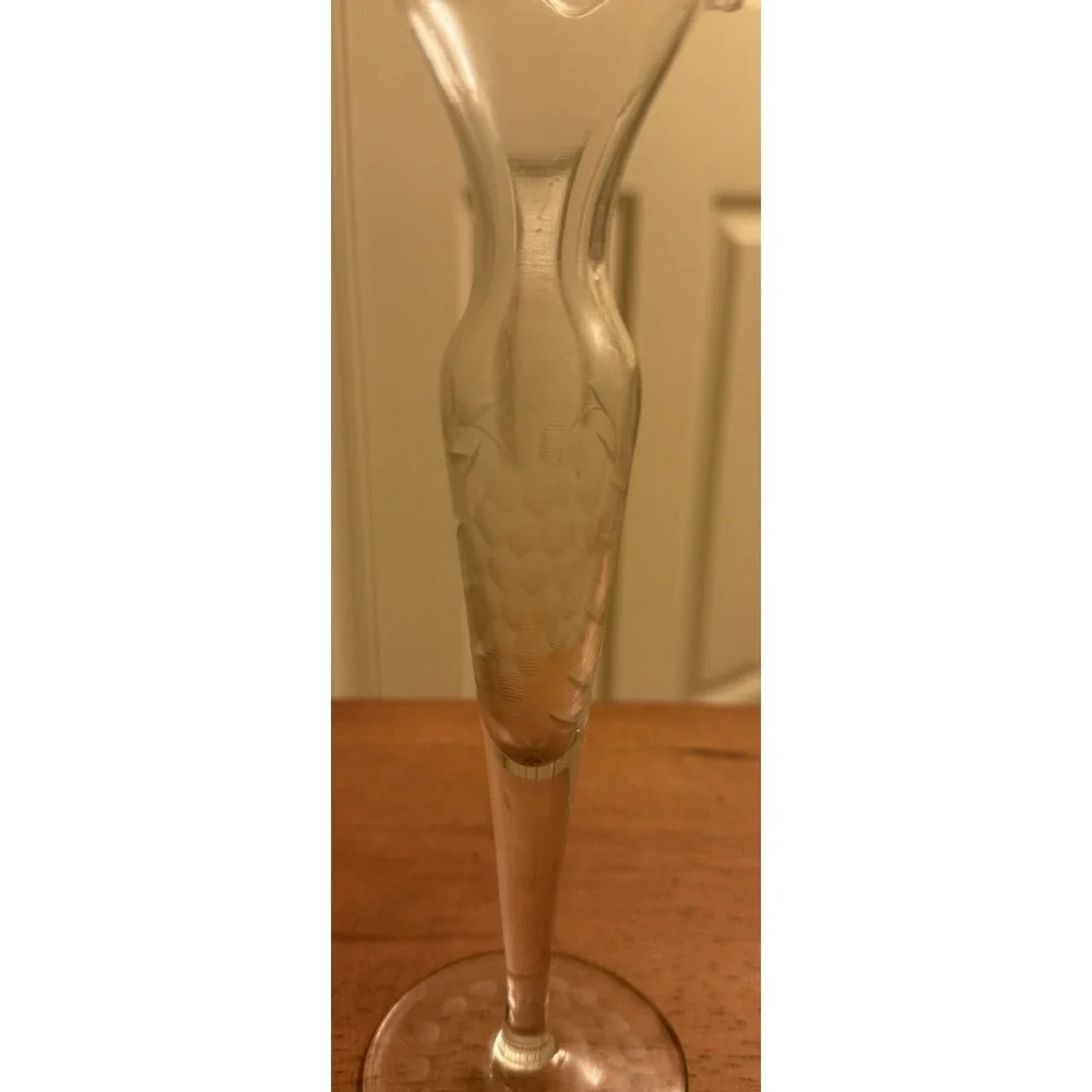 Vintage Etched Glass‎ Bud Vase Grapevine 8